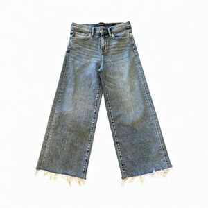 Banana Republic Women's Wide-Leg Frayed Cropped Jeans. Size 26P